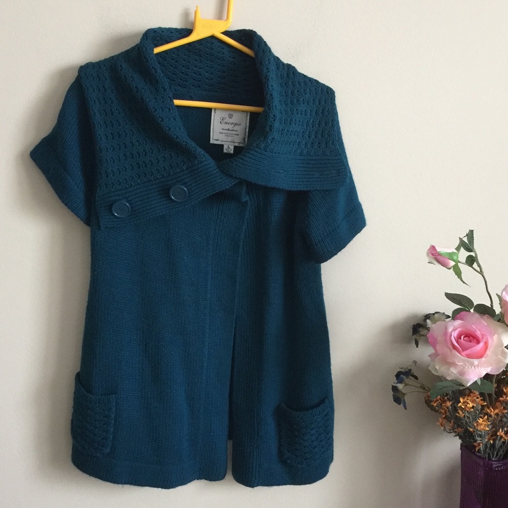 Energize authentic sweater!! Size-L